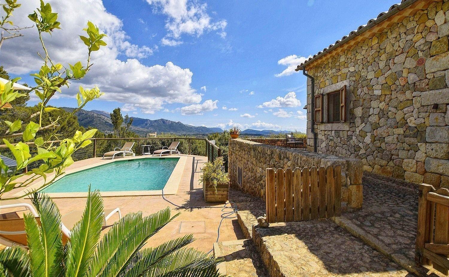 In Selva Mit Privatem Pool * Selva (Mallorca)